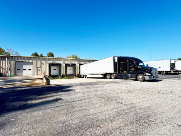 2135 Industrial Pkwy