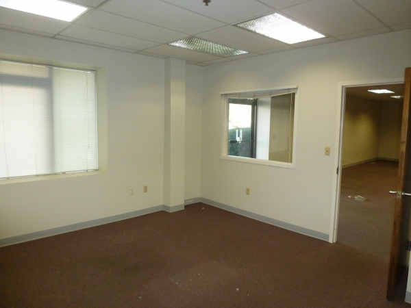 3409-3419 Voorde Dr