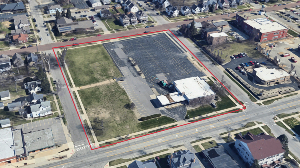 823 E Jefferson Blvd