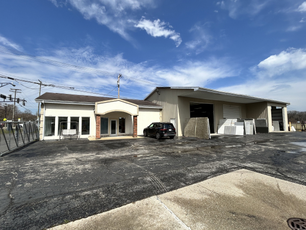 4118 N. Fir Road