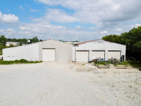 425 Industrial Drive