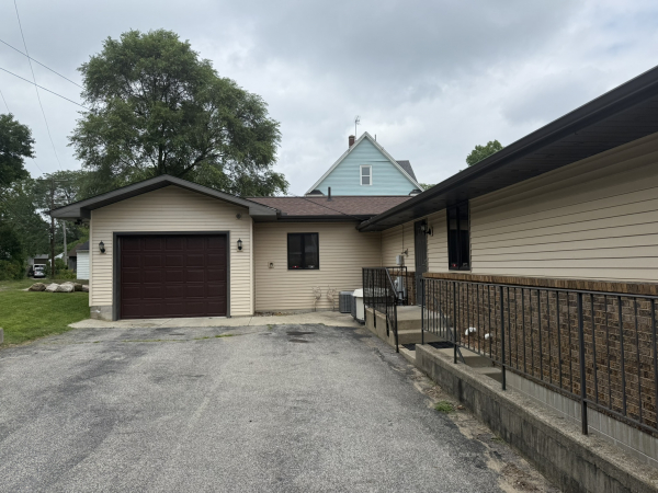 1637 Portage Ave