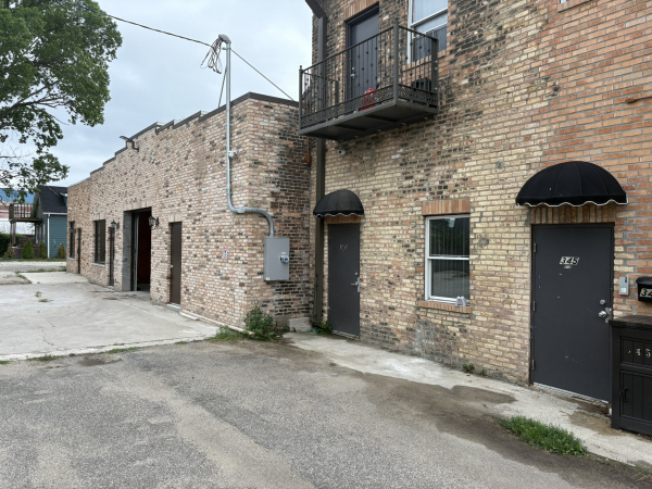 341 - 343 Lincolnway W