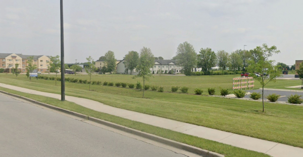 VL on University Dr. in Mishawaka in front of Range USA