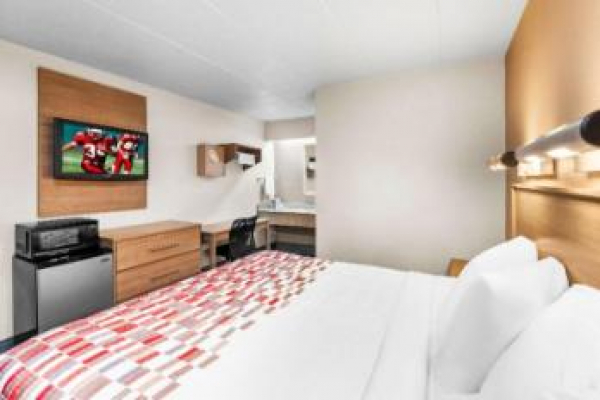 Red Roof Inn-Indianapolis North