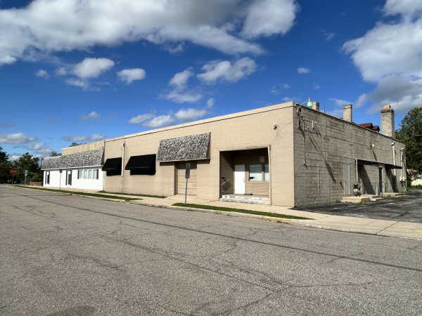 301 Lincolnway E