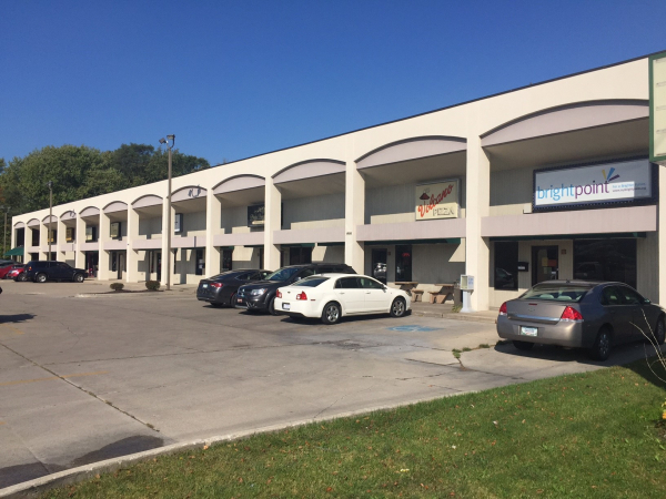 Poplar Court Shopping Center