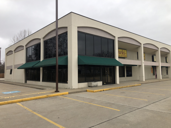 Poplar Court Shopping Center