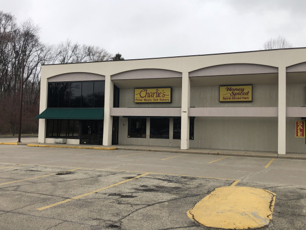 Poplar Court Shopping Center