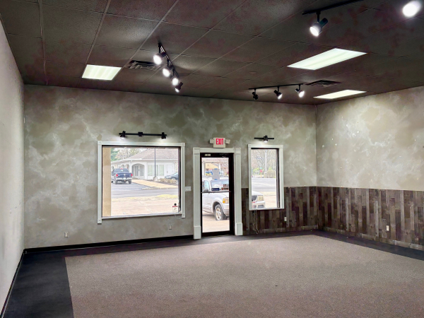 Poplar Court Shopping Center
