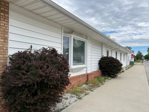 2101 Lincolnway E